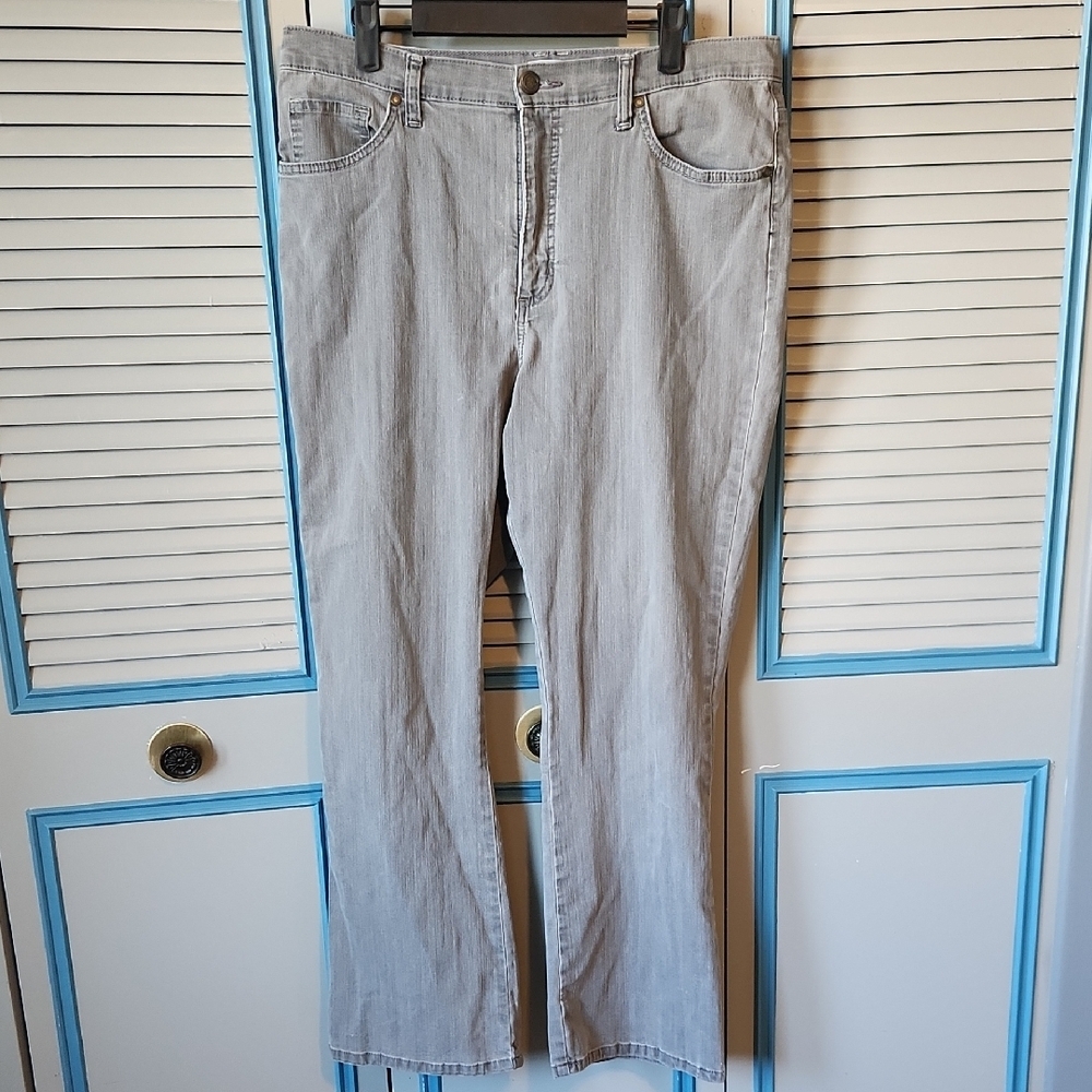 Lee Light Grey Classic Fit Jeans
